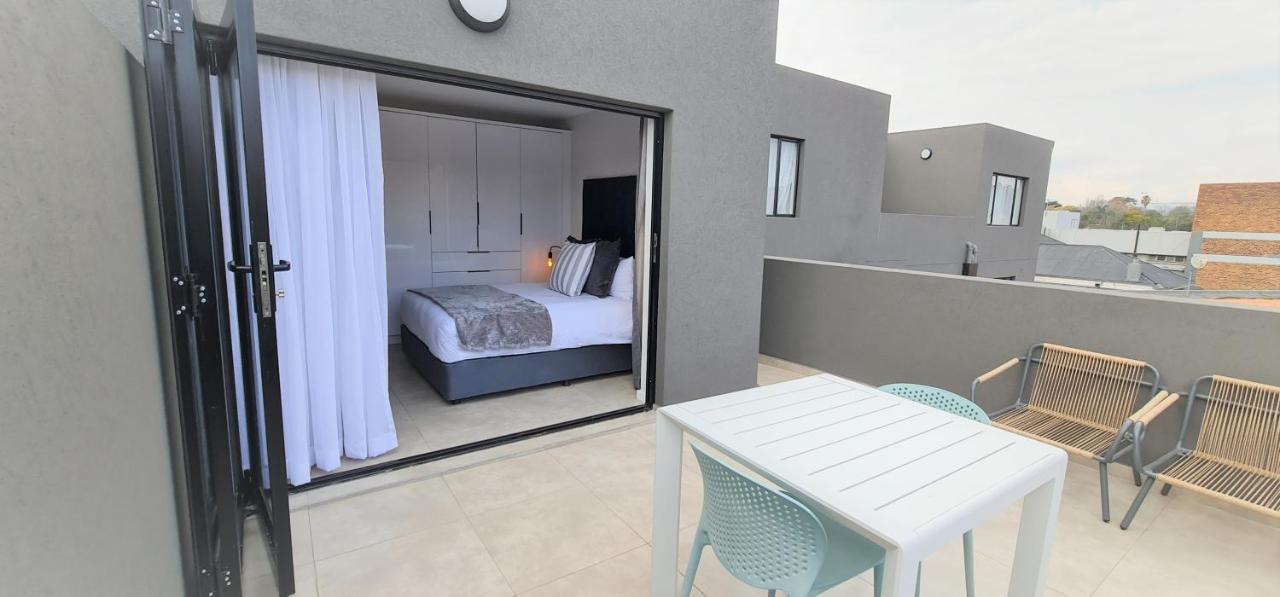 Mint Apartments Greenside Johannesburg Exterior photo